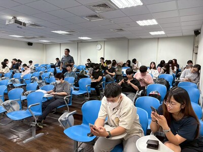 2025.05.19 AI工具應用提升職場效率與決策力